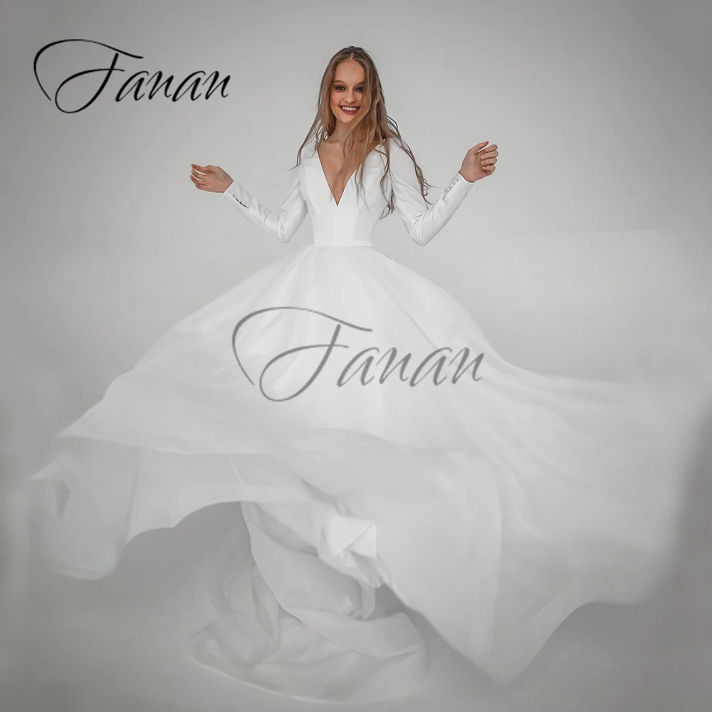 Simple Deep V-Neck Satin A-Line Wedding Dresses Backless Long Sleeve Sweep Train Bridal Gown robe de mariée vestido de novia
Simple Deep V-Neck Satin A-Line Wedding Dresses Backless Long Sleeve Sweep Train Bridal Gown robe de mariée vestido de novia