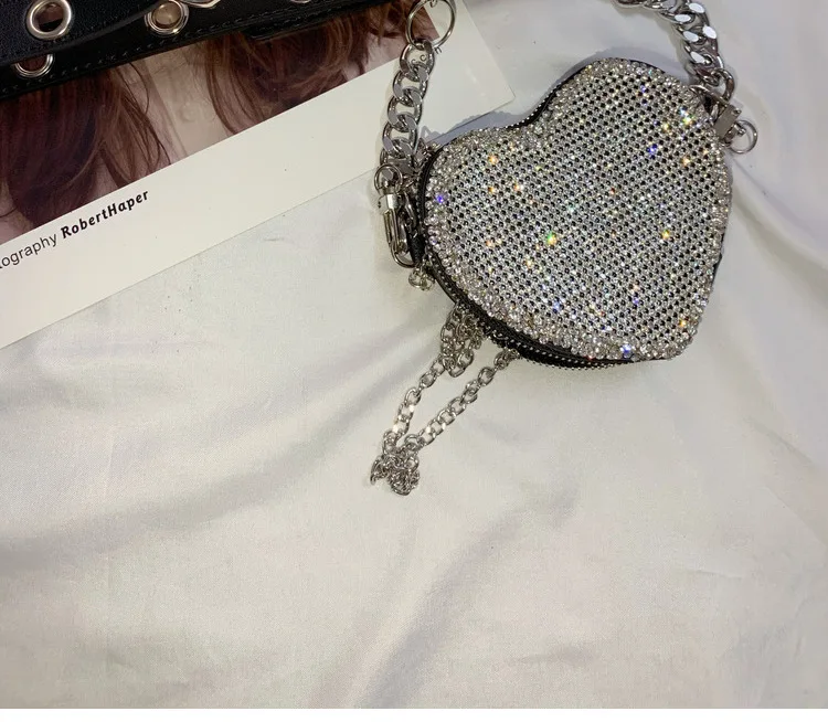 Fashion Women PU Leather Waist Packs Rhinestone Heart Shape Coin Bag Girls Detachable Mini Chain Messenger Bag Female Fanny Pack 
Fashion Women PU Leather Waist Packs Rhinestone Heart Shape Coin Bag Girls Detachable Mini Chain Messenger Bag Female Fanny Pack