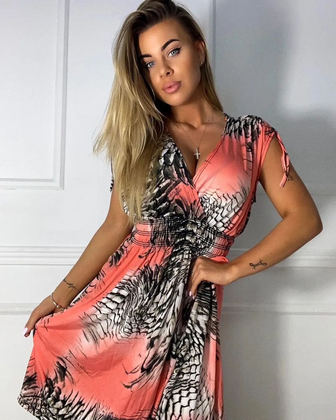 Женская обувь с цветочным рисунком Летние Детские платья трапециевидной формы в стиле «Бохо С v-образным вырезом без рукавов для пляжной ве...
Женская обувь с цветочным рисунком Летние Детские платья трапециевидной формы в стиле «Бохо С v-образным вырезом без рукавов для пляжной ве...