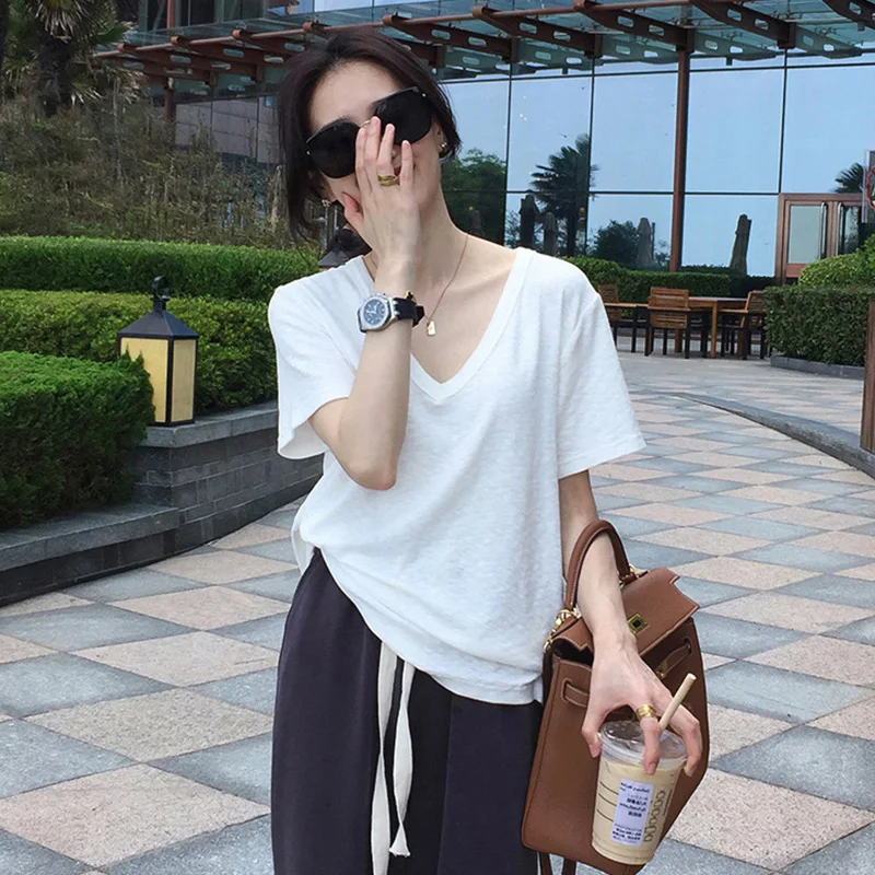 White V-neck Short-Sleeved Women's Summer Korean Style Loose and Idle Slub Cotton Solid Color Bottoming T-shirt Top
White V-neck Short-Sleeved Women's Summer Korean Style Loose and Idle Slub Cotton Solid Color Bottoming T-shirt Top