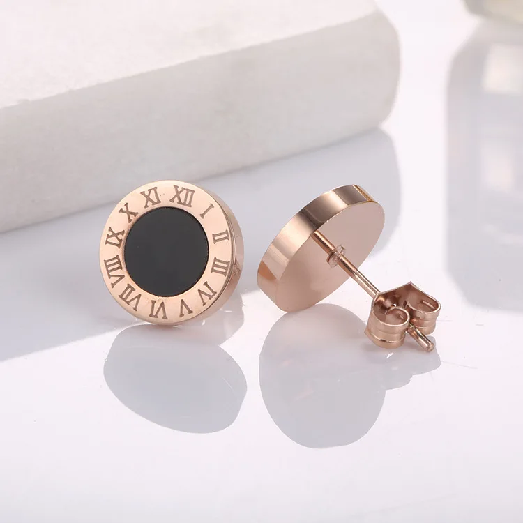 Korean Round Black Enamel Stud Earrings for Women Man Roman Numeral Small Earrings 2021 Fashion Men Women Party Jewelry
Korean Round Black Enamel Stud Earrings for Women Man Roman Numeral Small Earrings 2021 Fashion Men Women Party Jewelry