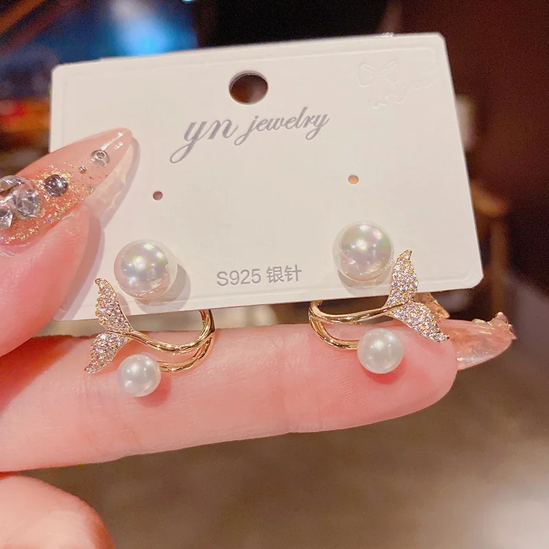 

Korean Fashion Crystal Fishtail Stud Earrings For Women Jewelry Trendy Simulated Pearl Women's Earrings Piercing Accessories
