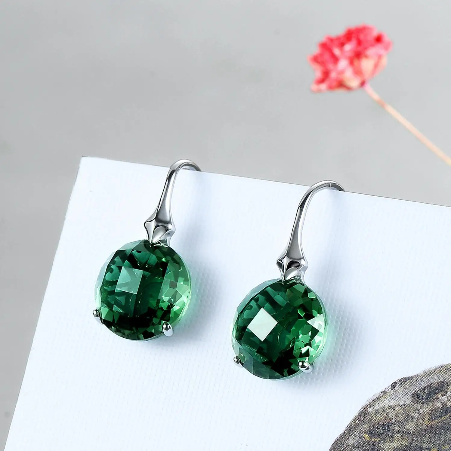Luxury Female Natural Green Crystal Drop Earring 925 Sterling Silver Wedding Earrings For Women Vintage Round Dangle Earrings 
Luxury Female Natural Green Crystal Drop Earring 925 Sterling Silver Wedding Earrings For Women Vintage Round Dangle Earrings