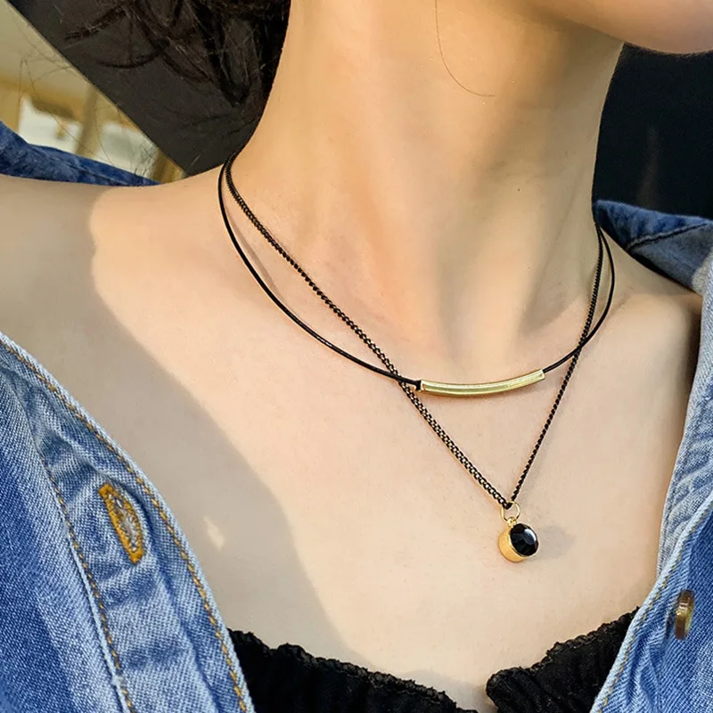 Korean Minimalist Black Moon Pendant Choker Necklace for Women Simple Geometric Heart Clavicle Chain Jewelry Accessories Gift
Korean Minimalist Black Moon Pendant Choker Necklace for Women Simple Geometric Heart Clavicle Chain Jewelry Accessories Gift