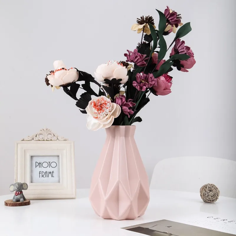 Home Nordic Plastic Vase Living Room Modern Home Decoration Decoration Creative Simple Small Fresh Vase
Home Nordic Plastic Vase Living Room Modern Home Decoration Decoration Creative Simple Small Fresh Vase