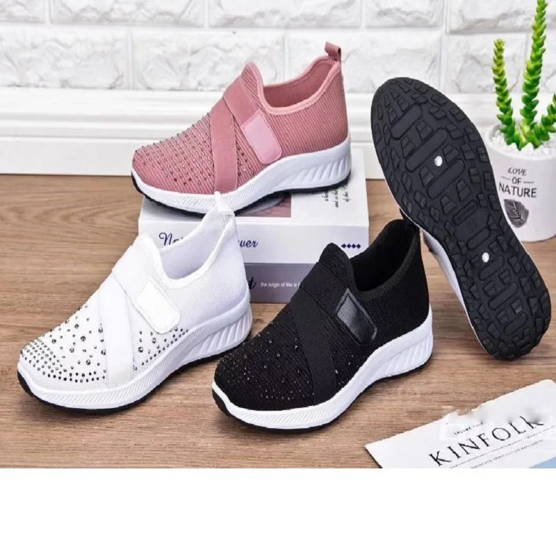 Diamond flat sole casual shoes women's foreign trade large size new women's sports shoes provided by manufacturers
Diamond flat sole casual shoes women's foreign trade large size new women's sports shoes provided by manufacturers