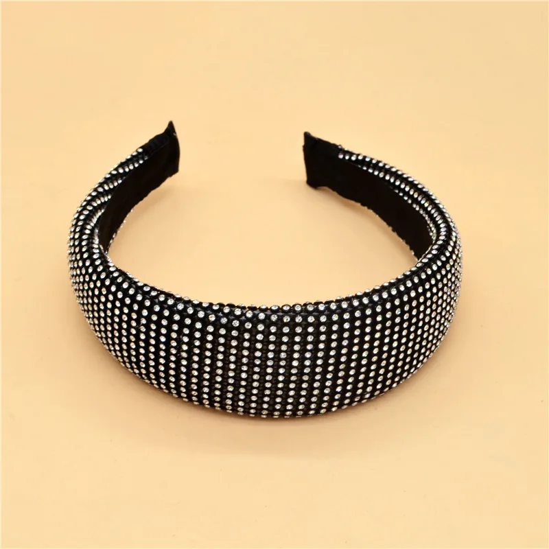 Gorgeous Full Crystal Queen Tiara Headband Wedding Headdress Rhinestone Women Padded Hair Band Bride Jewelry
Gorgeous Full Crystal Queen Tiara Headband Wedding Headdress Rhinestone Women Padded Hair Band Bride Jewelry
