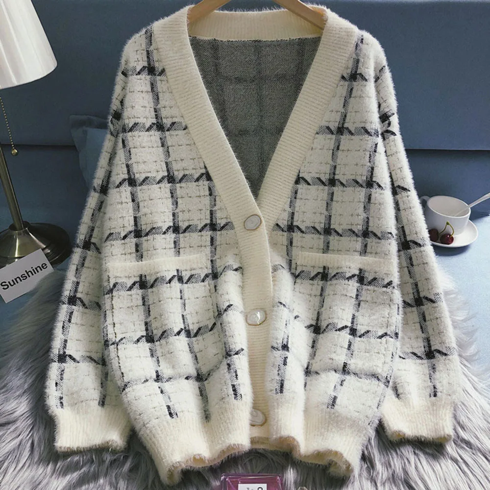 2021 Fashion Women Lattice Knits Sweater Long Sleeve Loose V-neck Cardigan Single-breasted Casual Patchwork Winter Women Tops
2021 Fashion Women Lattice Knits Sweater Long Sleeve Loose V-neck Cardigan Single-breasted Casual Patchwork Winter Women Tops