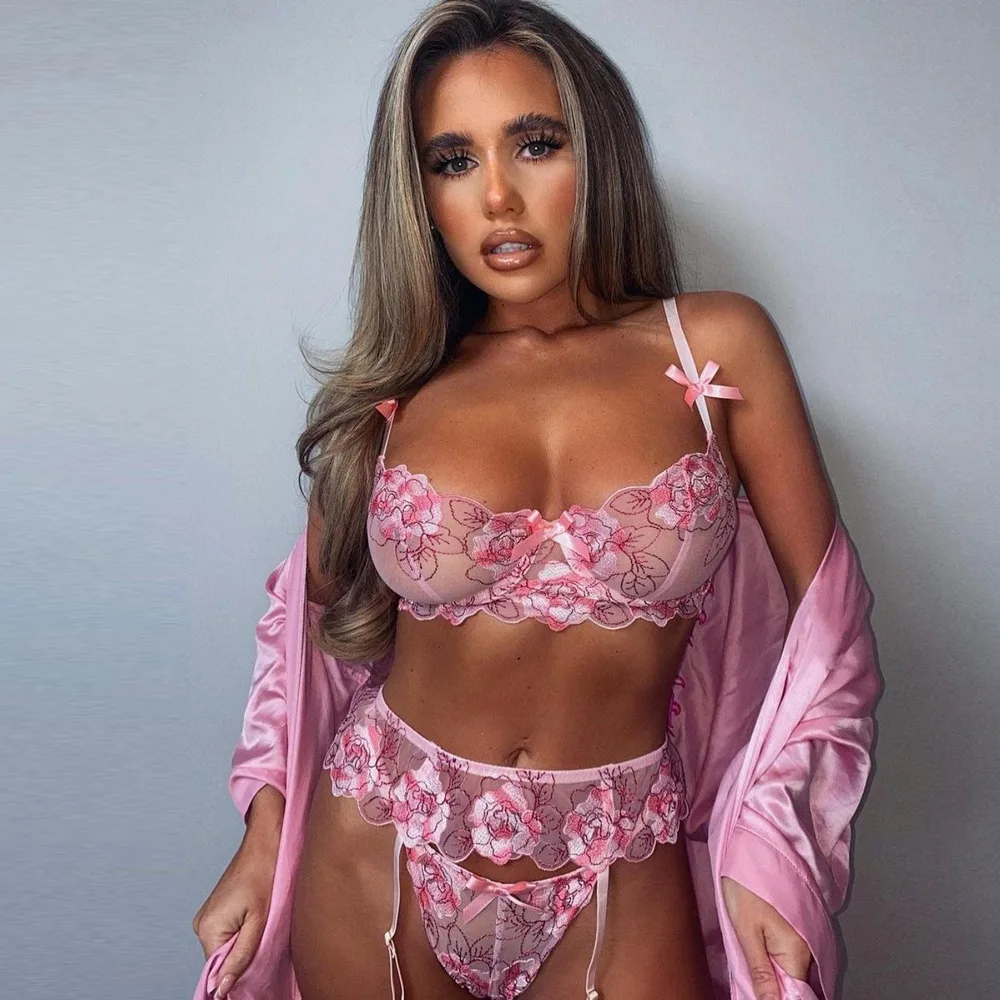 Muyiweixue Explosion Pink Flower Garter Belt Three-piece Sexy Embroidered Sexy Lingerie for Women
Muyiweixue Explosion Pink Flower Garter Belt Three-piece Sexy Embroidered Sexy Lingerie for Women