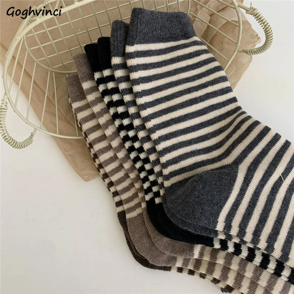 Socks Women 4 Pairs Gothic Striped Korean All-match Fashion Unisex Breathable Leisure Comfy Ladies Middle Tube Elasticity Daily
Socks Women 4 Pairs Gothic Striped Korean All-match Fashion Unisex Breathable Leisure Comfy Ladies Middle Tube Elasticity Daily