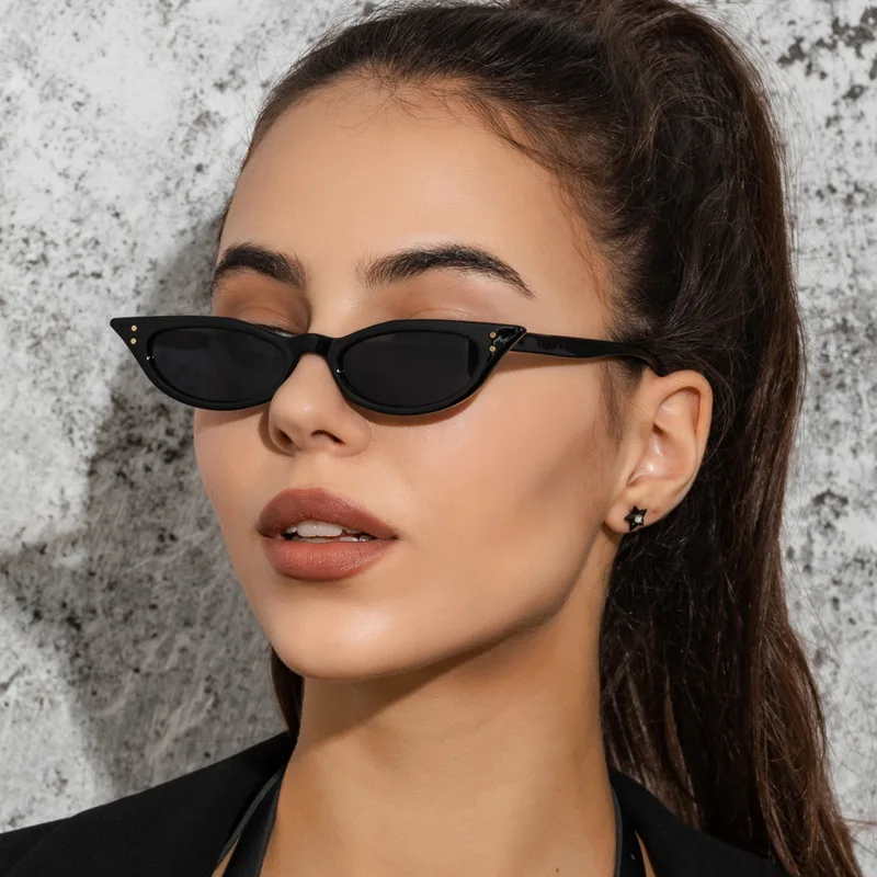 New Fashion Small Sexy Cat Eye Sunglasses Women Vintage Candy Color Sun Glasses Female Retro Rivet Shades Oculos De Sol UV400
New Fashion Small Sexy Cat Eye Sunglasses Women Vintage Candy Color Sun Glasses Female Retro Rivet Shades Oculos De Sol UV400