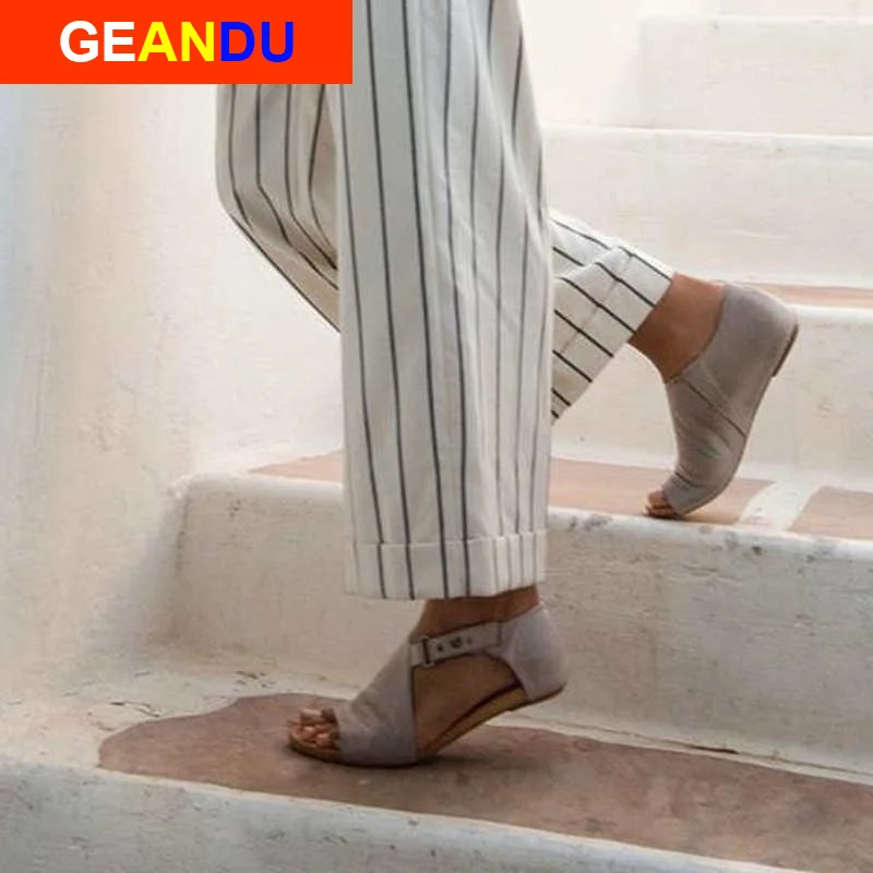 2020 Women Shoes Soft Genuine Leather Fashion Sandal Female Flat Sandals Women Casual Summer Beach Shoes Female Buckle
2020 Women Shoes Soft Genuine Leather Fashion Sandal Female Flat Sandals Women Casual Summer Beach Shoes Female Buckle