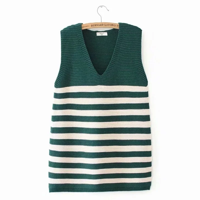 Plus Size 2XL-4XL Black Blue Women Striped Knitted Vest Sleeveless Knitwear Soft Comfy Vests Sweater
Plus Size 2XL-4XL Black Blue Women Striped Knitted Vest Sleeveless Knitwear Soft Comfy Vests Sweater