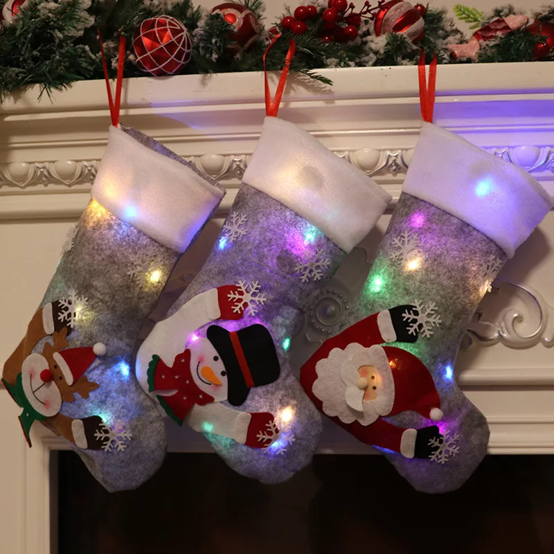 2021 New Christmas Stockings Gift Bag Grey With Lights Christmas Eve Christmas decoration Candy Bag Christmas Tree Pendant
2021 New Christmas Stockings Gift Bag Grey With Lights Christmas Eve Christmas decoration Candy Bag Christmas Tree Pendant