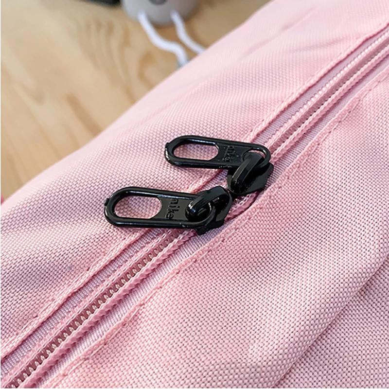 2021 new travel bag men's and women's single shoulder handbag fashion messenger sports fitness bag Yoga Bag badminton bag
2021 new travel bag men's and women's single shoulder handbag fashion messenger sports fitness bag Yoga Bag badminton bag