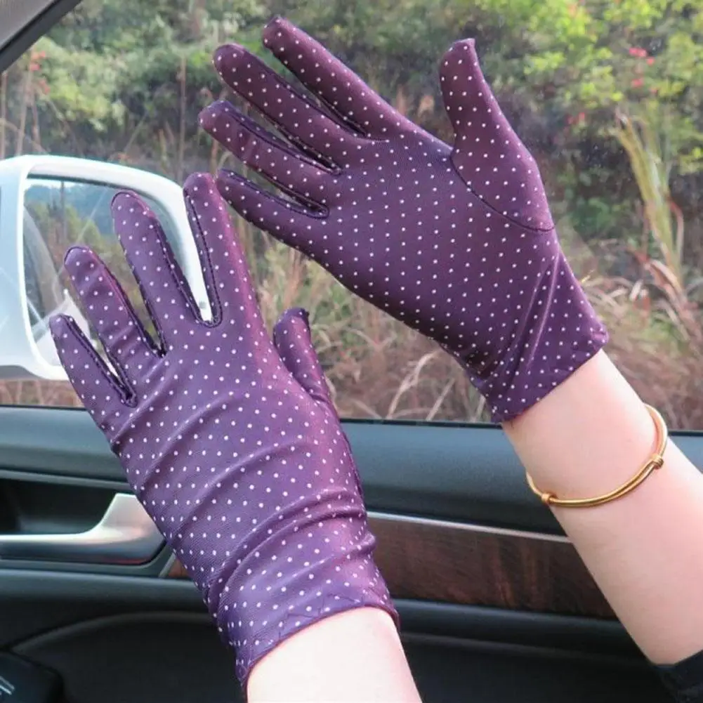 Summer Driving Fashion Women Dots Print Sun Protection Gloves Elastic Mittens Anti-UV High Elastic Thin Etiquette Glove
Summer Driving Fashion Women Dots Print Sun Protection Gloves Elastic Mittens Anti-UV High Elastic Thin Etiquette Glove