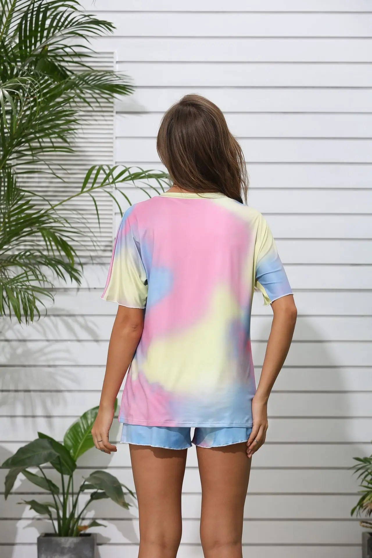 2021 autumn explosive short sleeve suit European and American wind printing and dyeing comfortable breathable suit female tide
2021 autumn explosive short sleeve suit European and American wind printing and dyeing comfortable breathable suit female tide