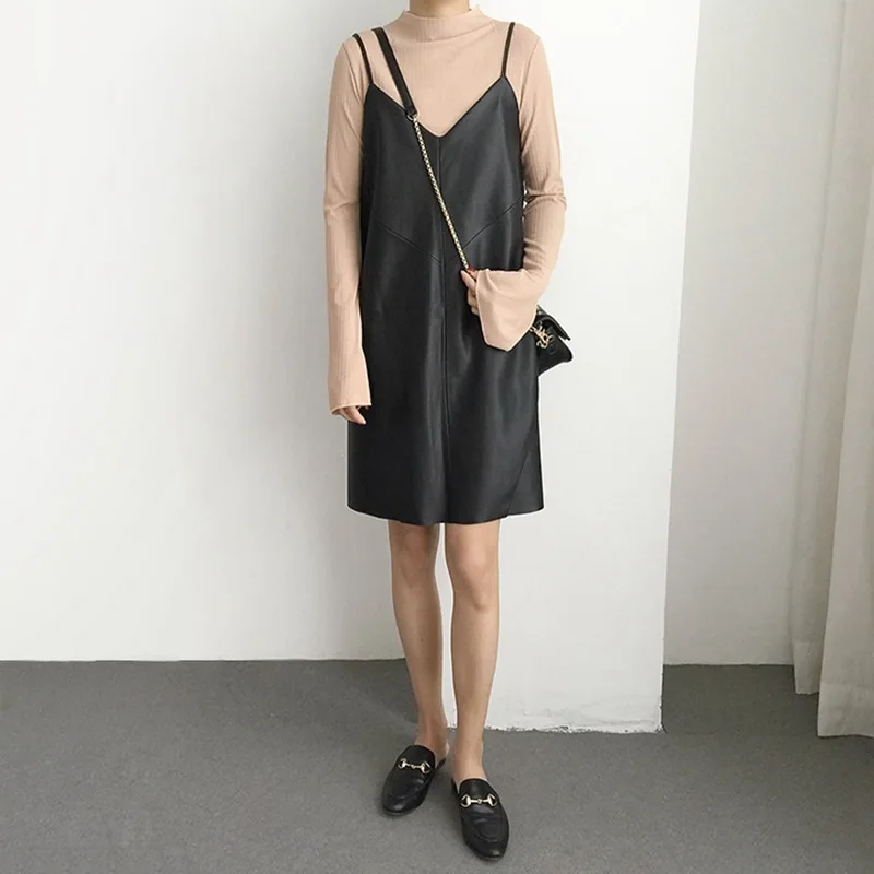 Spring New Ladies Leather Dress Casual 2021 New V-neck Pu Leather Dress Black Sexy Female Ankle Shorts Dress Vestido De Mujer
Spring New Ladies Leather Dress Casual 2021 New V-neck Pu Leather Dress Black Sexy Female Ankle Shorts Dress Vestido De Mujer