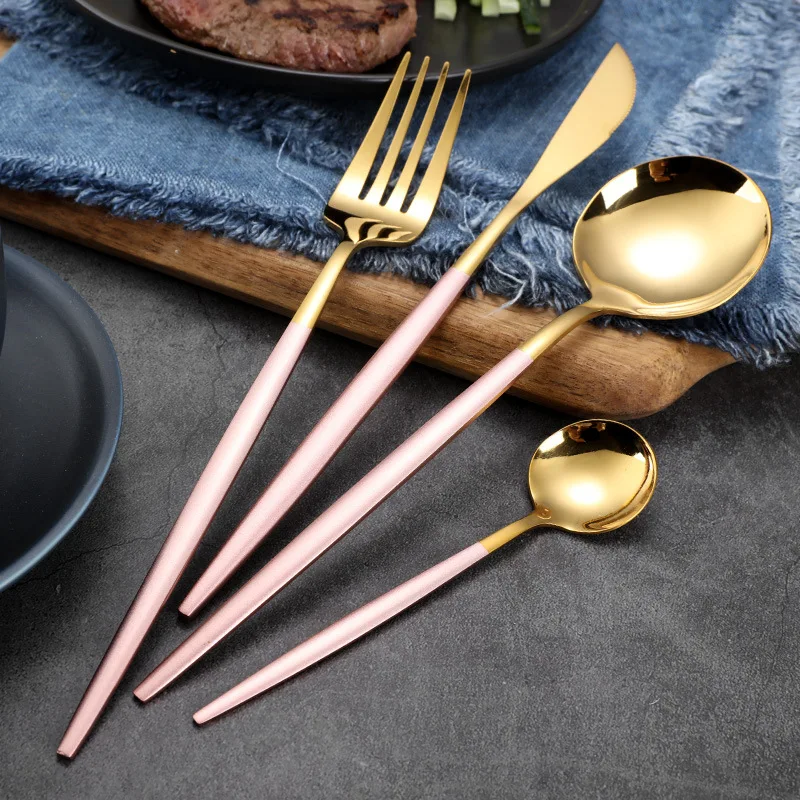 304 Stainless Steel Golden Cutlery Set Black Luxury Dinnerware Set Kitchen Cutlery Mirror Polishing Fork Spoons Knives Set 4Pcs
304 Stainless Steel Golden Cutlery Set Black Luxury Dinnerware Set Kitchen Cutlery Mirror Polishing Fork Spoons Knives Set 4Pcs