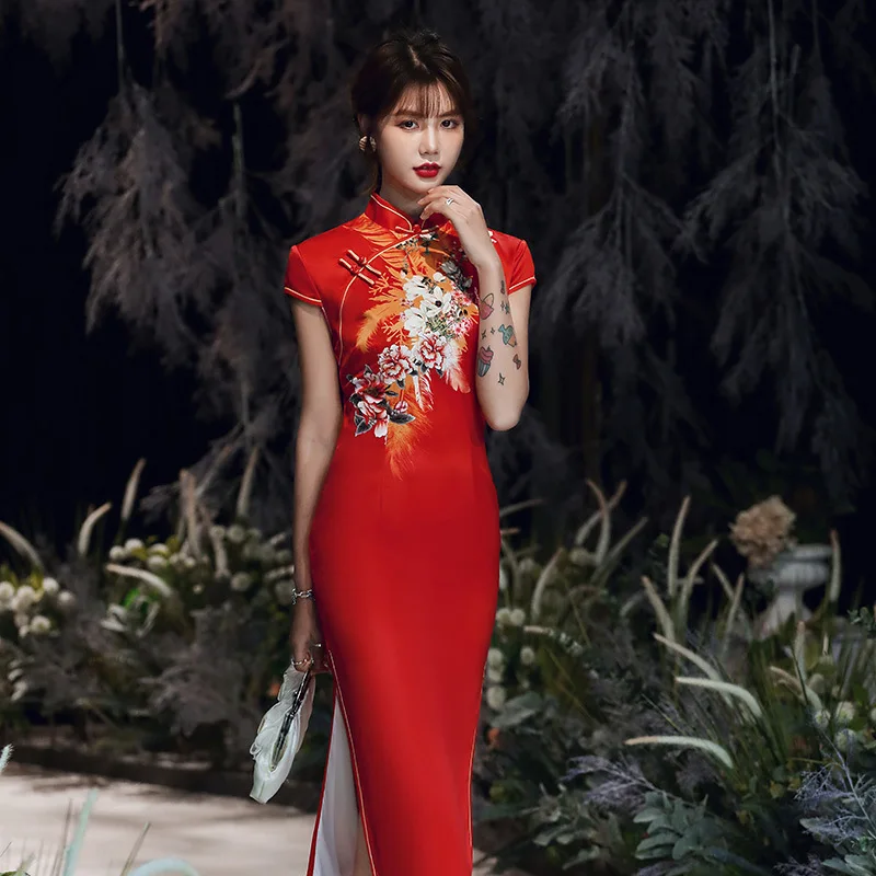Ladies Vintage Qipao Feather Flowers Print Elegant Cheongsam Classical Long Evening Dress Sexy Traditional Qipao
Ladies Vintage Qipao Feather Flowers Print Elegant Cheongsam Classical Long Evening Dress Sexy Traditional Qipao