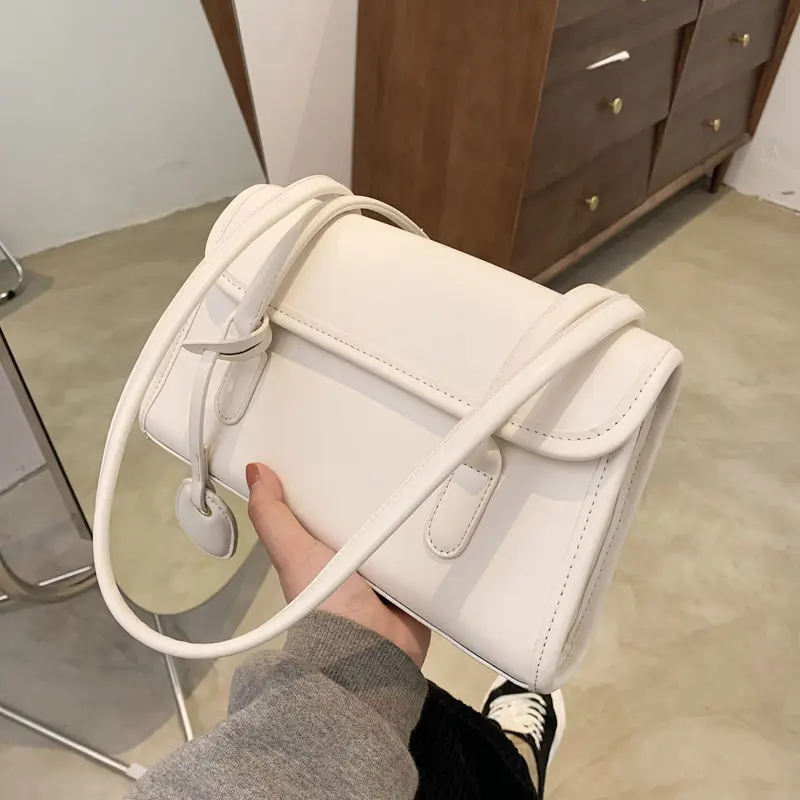 Niche design bag women's bag 2021 new fashion high-end versatile large capacity single shoulder underarm bag
Niche design bag women's bag 2021 new fashion high-end versatile large capacity single shoulder underarm bag