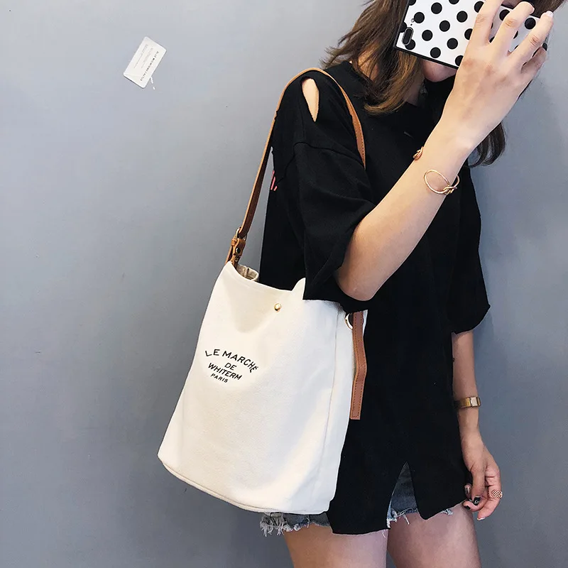 Women Casual Canvas Shoulder Bags PU Leather Strap Female Cloth CrossBody Bag Lady Fashion Simple Canvas Handbag Tote For Girls
Women Casual Canvas Shoulder Bags PU Leather Strap Female Cloth CrossBody Bag Lady Fashion Simple Canvas Handbag Tote For Girls