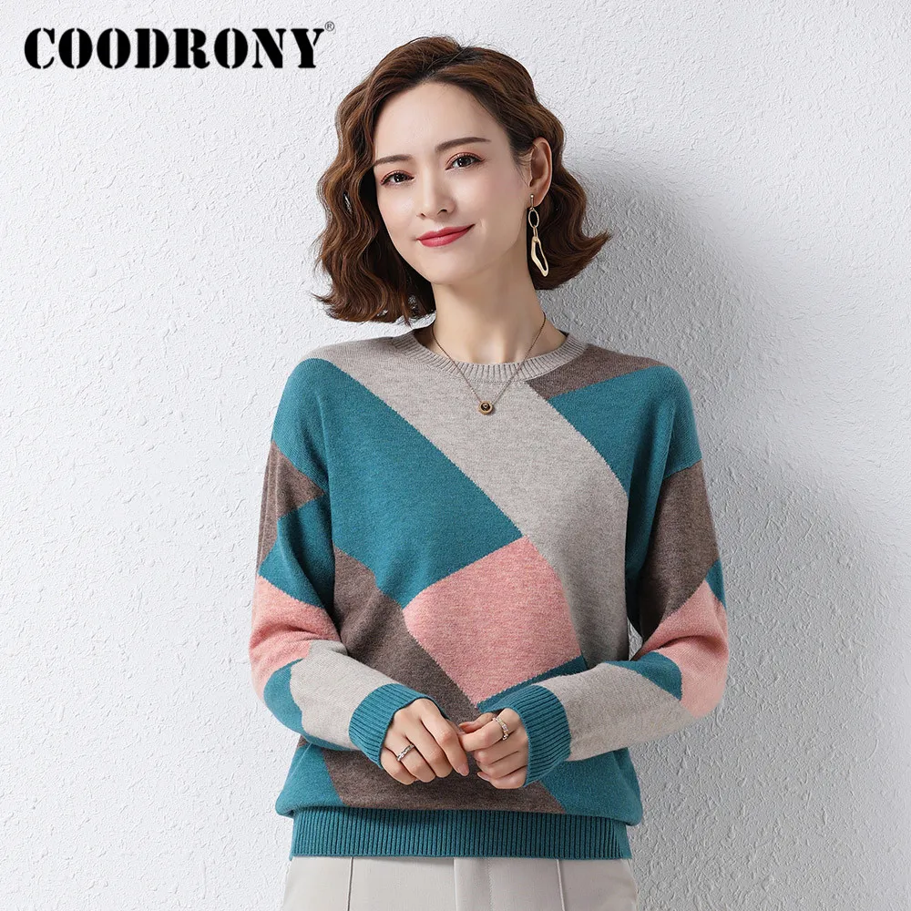 COODRONY Brand Autumn Winter Knitted Women Patchwork Color Sweaters Elegant Fashion Streetwear Ladies Casual Soft Pullover W1498
COODRONY Brand Autumn Winter Knitted Women Patchwork Color Sweaters Elegant Fashion Streetwear Ladies Casual Soft Pullover W1498