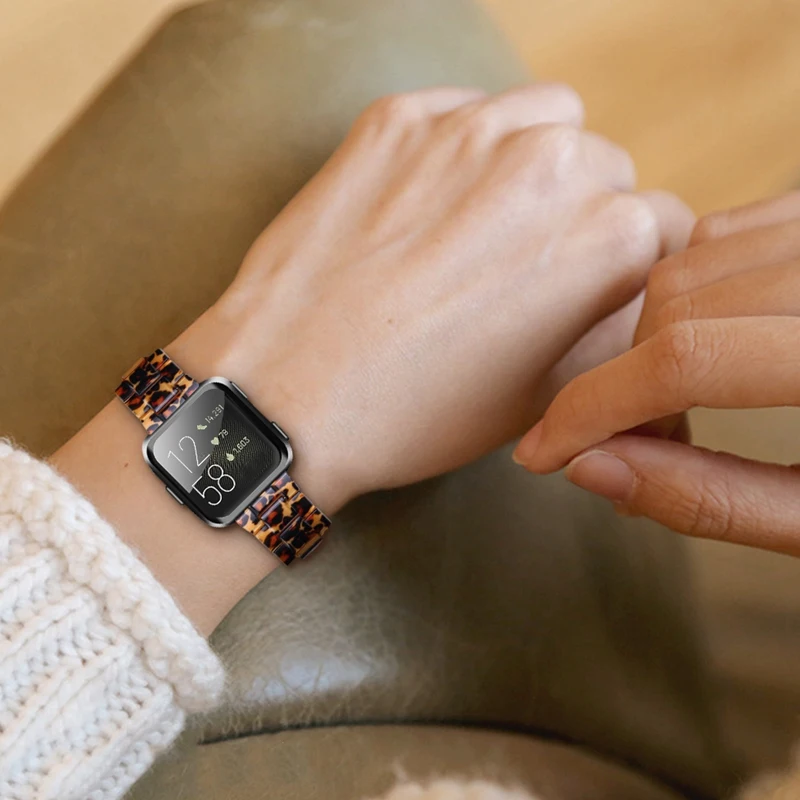 Reaplacement Resin Watchbands for Fitbit Versa for Versa Lite Smart Watch Strap Band Strap 
Reaplacement Resin Watchbands for Fitbit Versa for Versa Lite Smart Watch Strap Band Strap