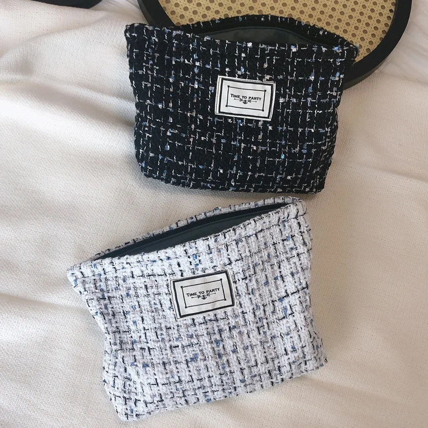 Vintage Makeup Organizer Bag Plaid Women Cosmetic Case Cloth Travel Toiletry Pouch Organizer For Cosmetics Beauty Pencil Clutch
Vintage Makeup Organizer Bag Plaid Women Cosmetic Case Cloth Travel Toiletry Pouch Organizer For Cosmetics Beauty Pencil Clutch