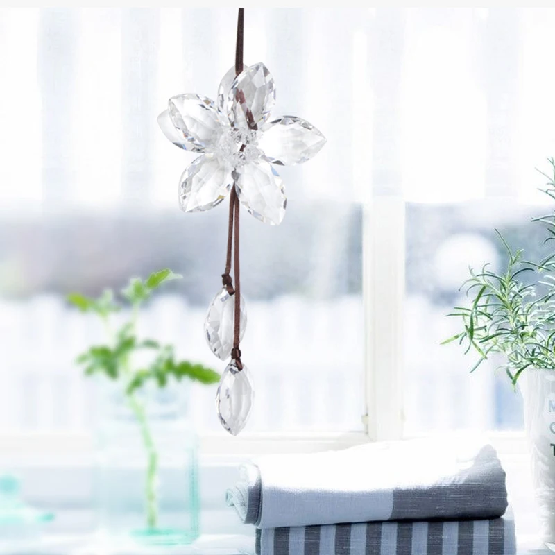 Crystal Car Hanging Decoration Five Leaf Flower Transparent Rearview Mirror Pendant Fortunate Glass Ornament of Automobiles
Crystal Car Hanging Decoration Five Leaf Flower Transparent Rearview Mirror Pendant Fortunate Glass Ornament of Automobiles