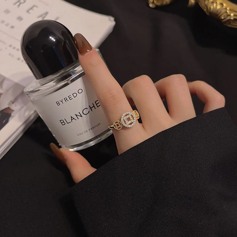 New simple fashion diamond geometric copper coin ring female temperament simple personality open ring
New simple fashion diamond geometric copper coin ring female temperament simple personality open ring