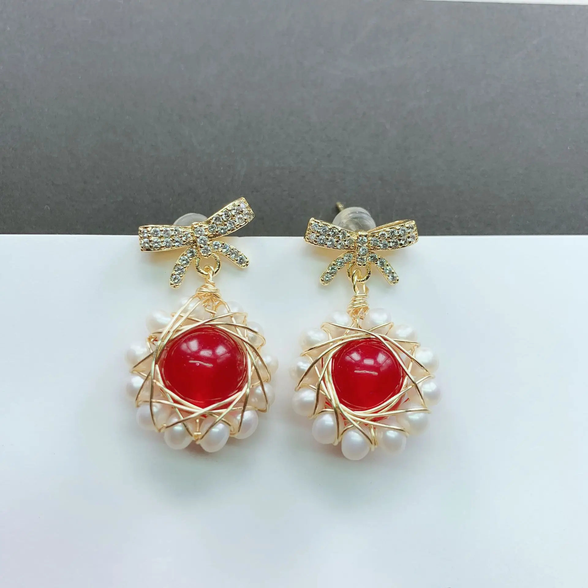 Fashion Red Natural Pearl Korean Dangling Earrings for Women Christmas Jewelry Boucle Doreille Femme 2019 Oorbellen Hangers
Fashion Red Natural Pearl Korean Dangling Earrings for Women Christmas Jewelry Boucle Doreille Femme 2019 Oorbellen Hangers