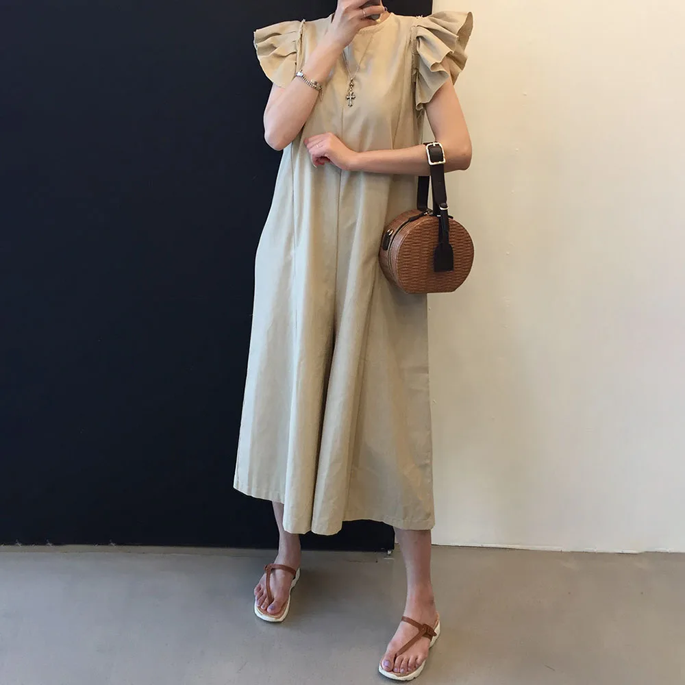 2021 Summer Japanese Wind Flying Sleeves Loose Fashion Jumpsuit Solid Color Casual Round Neck Simplicity Thin Wide Leg Pants
2021 Summer Japanese Wind Flying Sleeves Loose Fashion Jumpsuit Solid Color Casual Round Neck Simplicity Thin Wide Leg Pants