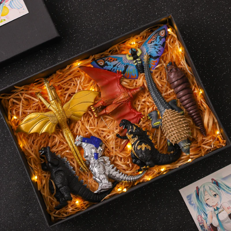 Bandai, японское аниме, Красный лотос, Годзилла, трехголовый дракон, монстр, динозавр, гидола, мох, ручной офис, украшение модели AberdeenDoll
Bandai, японское аниме, Красный лотос, Годзилла, трехголовый дракон, монстр, динозавр, гидола, мох, ручной офис, украшение модели AberdeenDoll