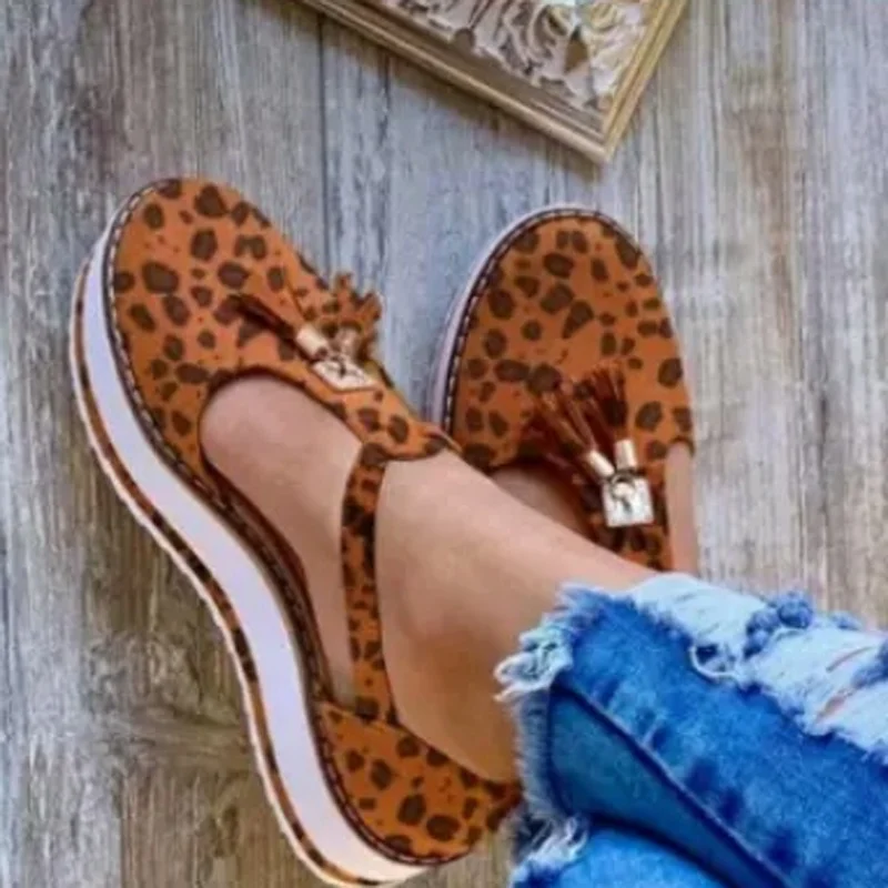 Fashion Women Hollow Out Sandals Summer Flat Platform Sandals Plus Size Round Toe Women's Sandals Ladies Shoes Sandalias WSH4032
Fashion Women Hollow Out Sandals Summer Flat Platform Sandals Plus Size Round Toe Women's Sandals Ladies Shoes Sandalias WSH4032