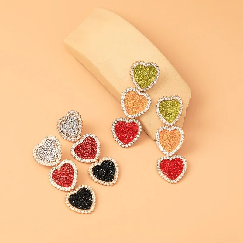 New Style Full Diamond Love Earrings Female Color Matching Fashion Earrings Design Heart-shaped Long Earrings Jewelry
New Style Full Diamond Love Earrings Female Color Matching Fashion Earrings Design Heart-shaped Long Earrings Jewelry