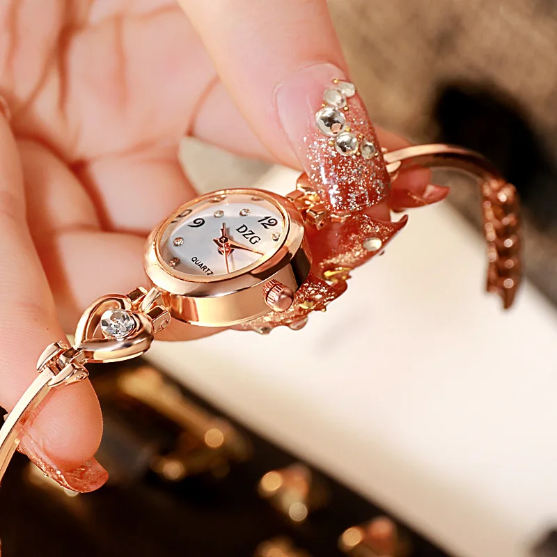 women's fashion heart-shaped diamond-encrusted bracelet schoolgirl Korean version of casual 100-set stainless steel bracelet
women's fashion heart-shaped diamond-encrusted bracelet schoolgirl Korean version of casual 100-set stainless steel bracelet