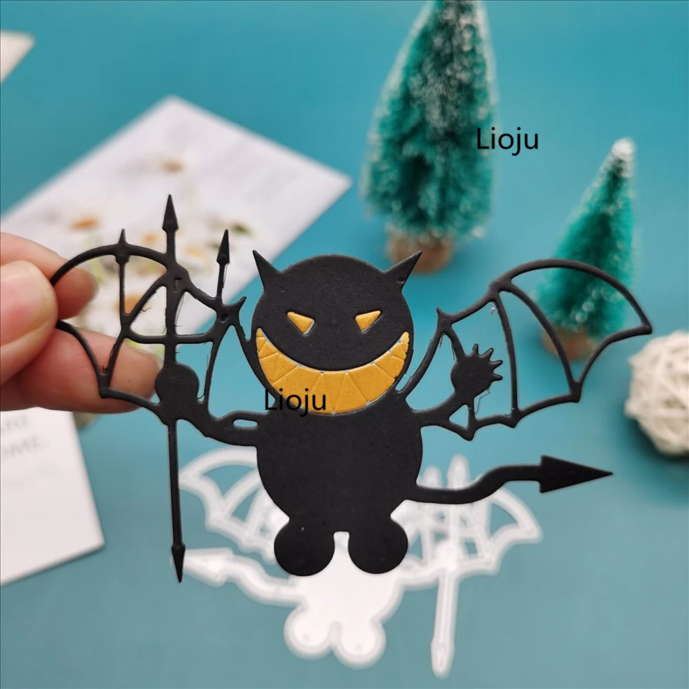 Металлические Вырубные штампы Хэллоуин сатана Новинка для скрапбукинга DIY папка для тиснения альбома шаблон для создания карточек трафаре... 
Металлические Вырубные штампы Хэллоуин сатана Новинка для скрапбукинга DIY папка для тиснения альбома шаблон для создания карточек трафаре...
