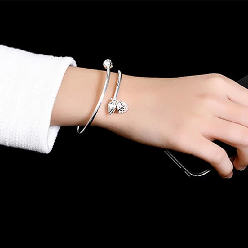 Silver 925 Jewelry fashionable delicate pendant BRACELET Handcrafted in Thailand with Lotus Peng pendant opening Bracelet size 3 
Silver 925 Jewelry fashionable delicate pendant BRACELET Handcrafted in Thailand with Lotus Peng pendant opening Bracelet size 3