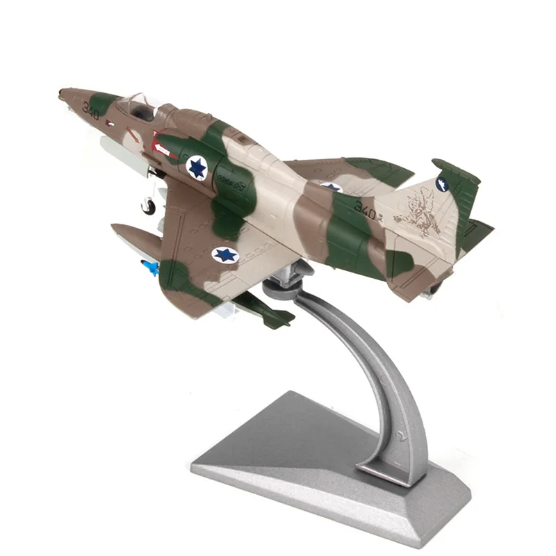 1:72 American A-4 aircraft alloy aircraft model A4M Skyhawk fighter military decoration finished product
1:72 American A-4 aircraft alloy aircraft model A4M Skyhawk fighter military decoration finished product
