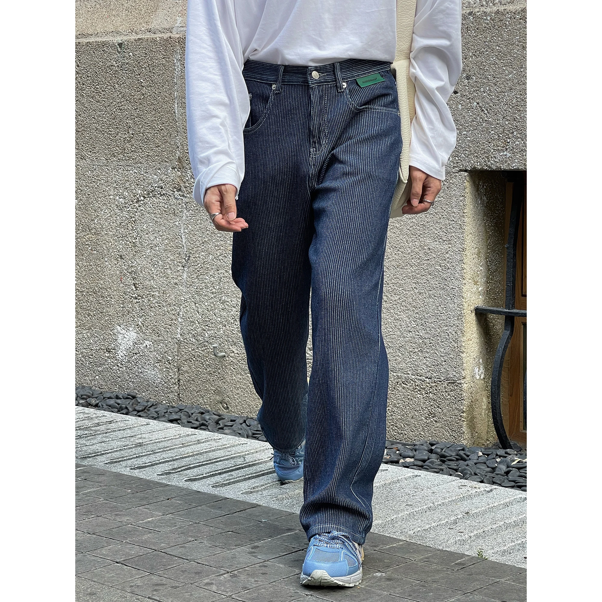 Весна-осень ретро нишевые вертикальные полосы тисненые универсальные джинсы мужские свободные прямые широкие брюки
Весна-осень ретро нишевые вертикальные полосы тисненые универсальные джинсы мужские свободные прямые широкие брюки