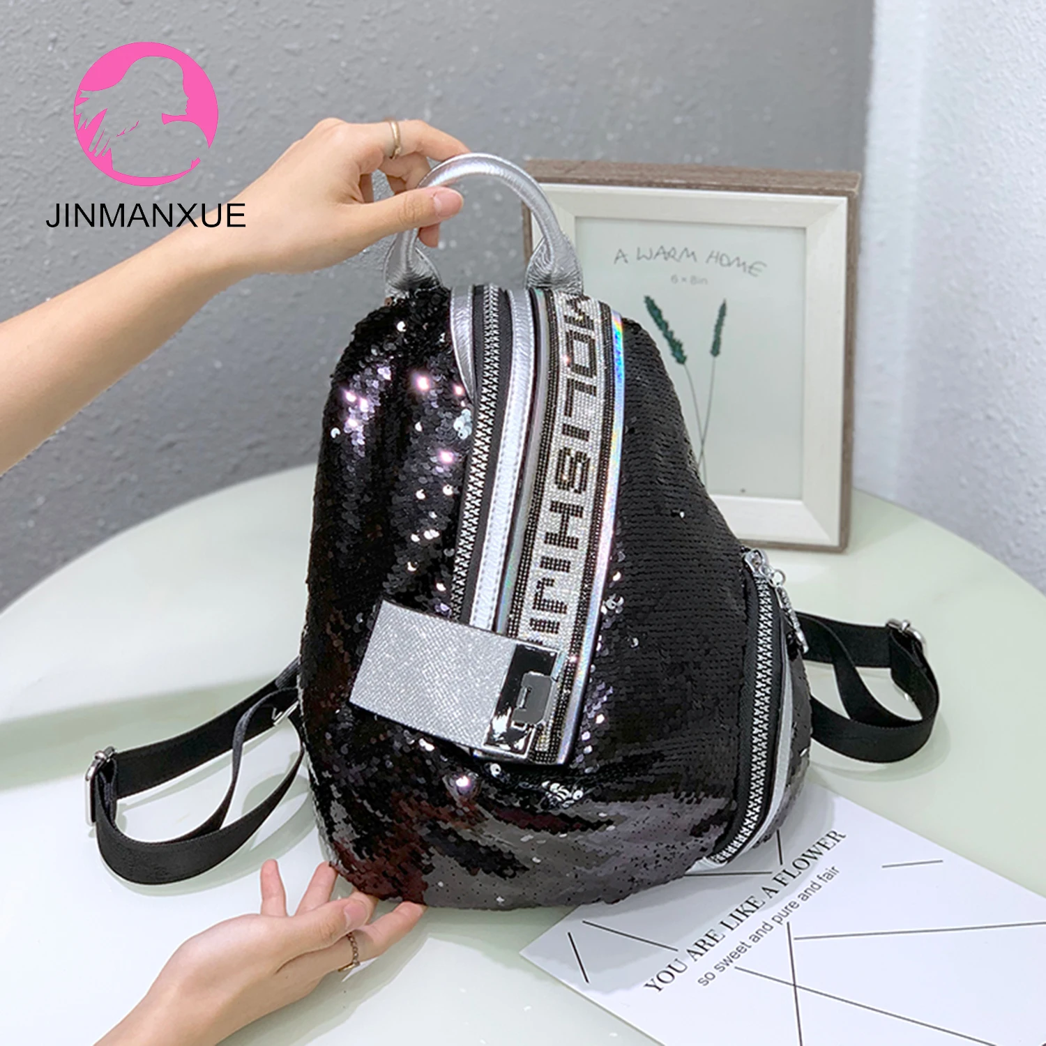 Fashion Backpack Niche Handbags High Quality Casual Shoulder Bag Large Capacity Sequin Travel Female Knapsack Dumpling Bag
Fashion Backpack Niche Handbags High Quality Casual Shoulder Bag Large Capacity Sequin Travel Female Knapsack Dumpling Bag