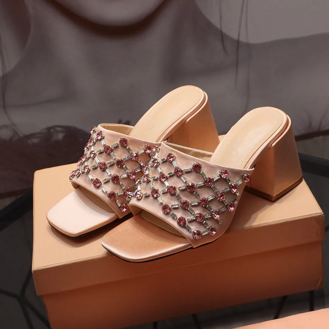 Prowow High heels women 2021 summer versatile chunky heels sandals fashion rhinestone open-toe flip-flops wearing slippers 
Prowow High heels women 2021 summer versatile chunky heels sandals fashion rhinestone open-toe flip-flops wearing slippers