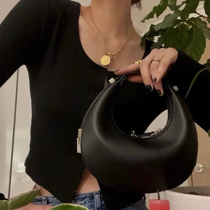 Luxury Genuine Leather Handbag Women Crescent Shape Bag Summer Personality Underarm Bag 2021 Fashion Shoulder Bag Messenger Bag
Luxury Genuine Leather Handbag Women Crescent Shape Bag Summer Personality Underarm Bag 2021 Fashion Shoulder Bag Messenger Bag
