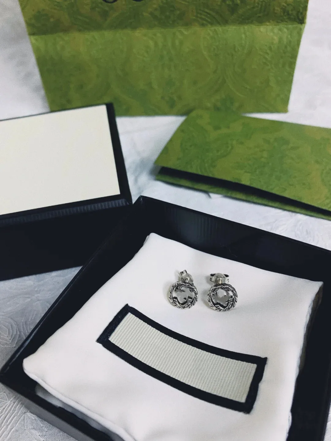 Ag925 sterling silver earrings. Charming original love jewelry collection; Classic label logo; Women love gift 
Ag925 sterling silver earrings. Charming original love jewelry collection; Classic label logo; Women love gift