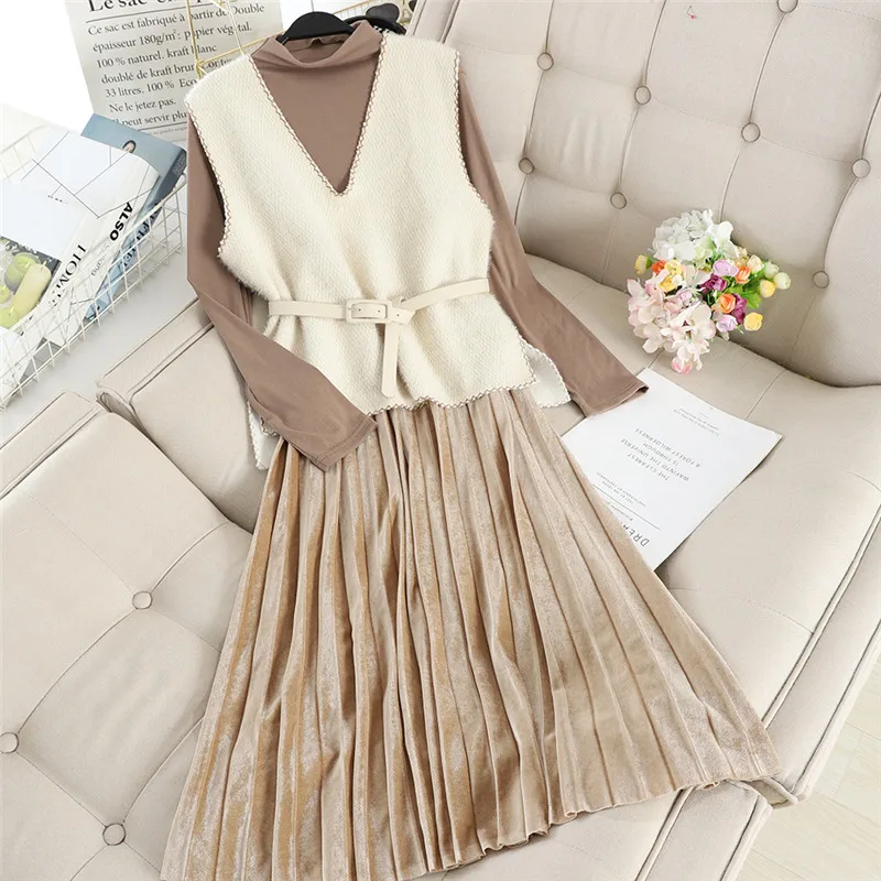 New Autumn Women Dress Vintage Casual Loose V-neck Woolen Vest Top and Pleated Velvet Dress Two-piece Elegant Dresses Vestidos
New Autumn Women Dress Vintage Casual Loose V-neck Woolen Vest Top and Pleated Velvet Dress Two-piece Elegant Dresses Vestidos