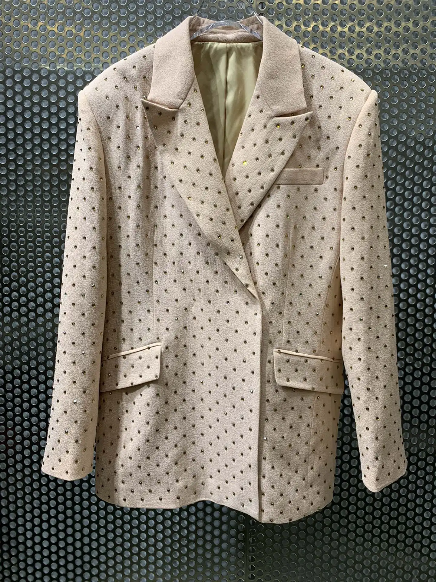 High 2021 New Ladies Quality Fashion Long Sleeve Lapel Solid Color Hot Diamond Suit 0313
High 2021 New Ladies Quality Fashion Long Sleeve Lapel Solid Color Hot Diamond Suit 0313
