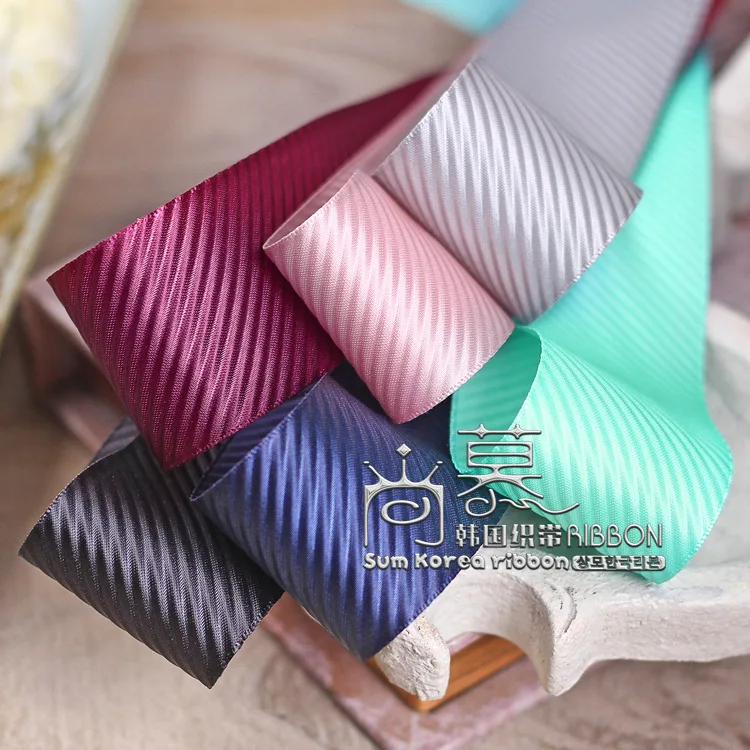 5 yards Solid Color Polyester Bright Silk Twill Embossed Ribbon Diy Bowknot Gift Bouquet Packaging Material Clothing Accessories
5 yards Solid Color Polyester Bright Silk Twill Embossed Ribbon Diy Bowknot Gift Bouquet Packaging Material Clothing Accessories