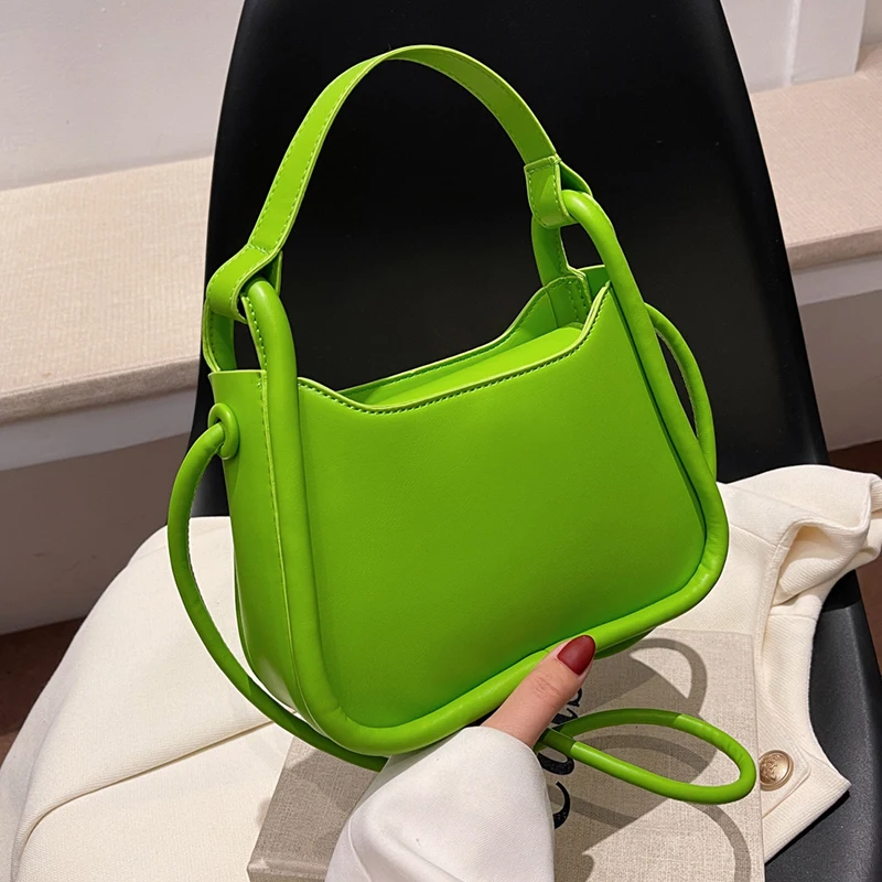 

2022 Весенняя женская дизайнерская сумка через плечо известного бренда из искусственной кожи с короткими ручками Роскошные брендовые сумки ...