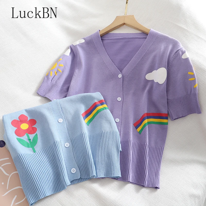 V-Neck Knitted Casual Sweater Shirts Women Clothing Knitting Short Sleeve Spring Summer Thin Cardigan Outwear Female 2021
V-Neck Knitted Casual Sweater Shirts Women Clothing Knitting Short Sleeve Spring Summer Thin Cardigan Outwear Female 2021